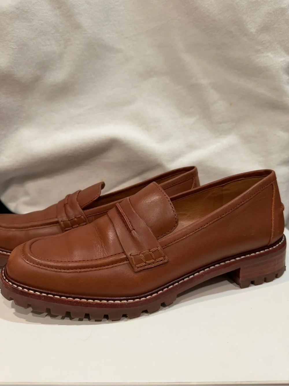 Madewell The Corinne Lugsole Loafer - Picture 5 of 6